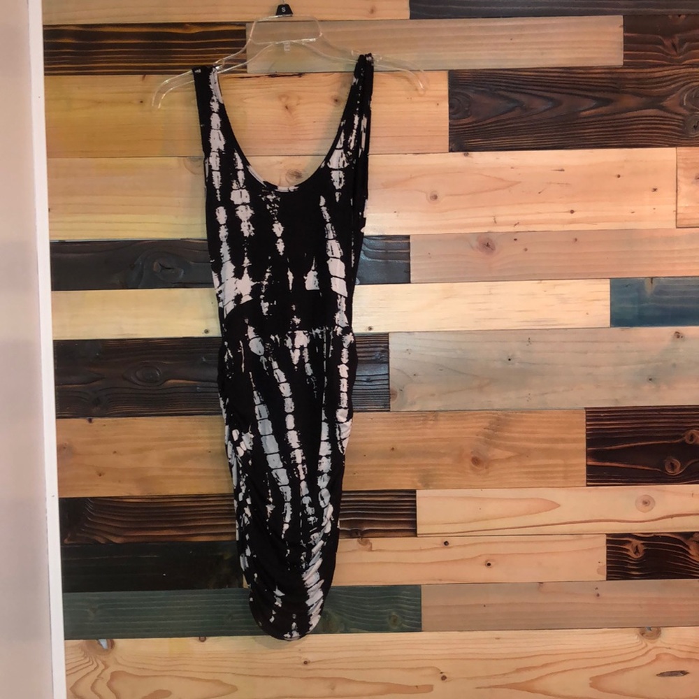 Black and white scrunched mini dress